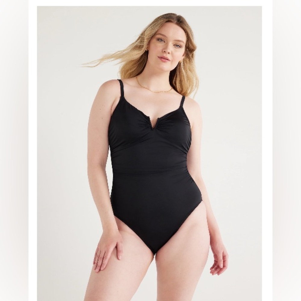 Time and Tru Women's V Wire Swimsuit, 1-Piece, Sizes L